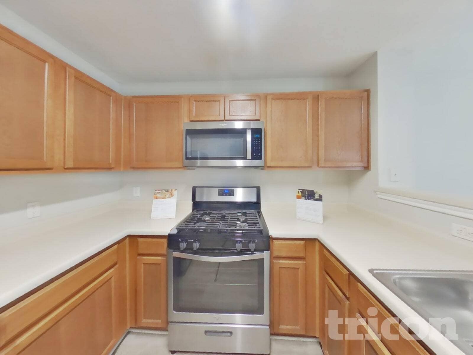 Building Photo - 2910 Candleside Dr