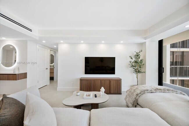 Building Photo - 19355 Turnberry Way