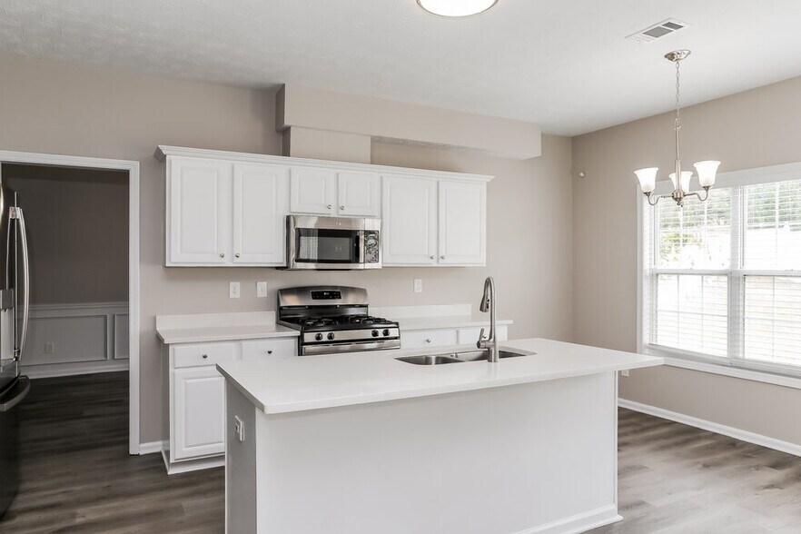Building Photo - 652 Adams Landing Ct