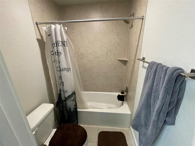 Building Photo - 8412 Cottage Rose Dr