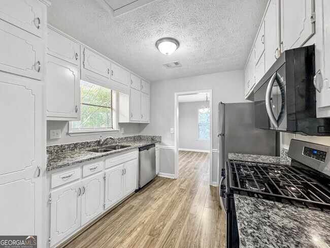 Building Photo - 9047 Hamilton Ct