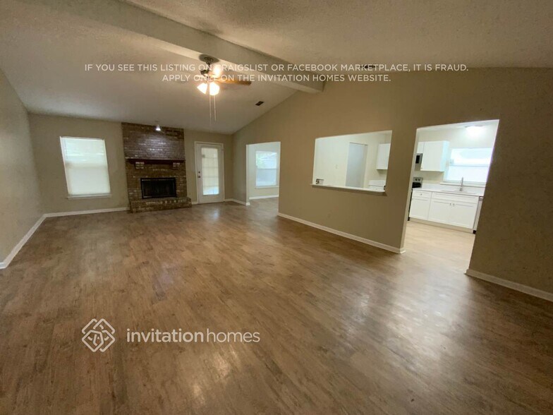 Building Photo - 9713 Peabody Dr N