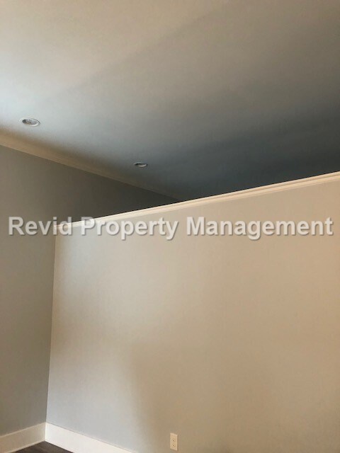 Building Photo - 2008 Courtland Pl