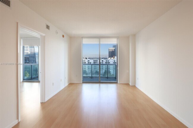 Building Photo - 333 NE 24th St