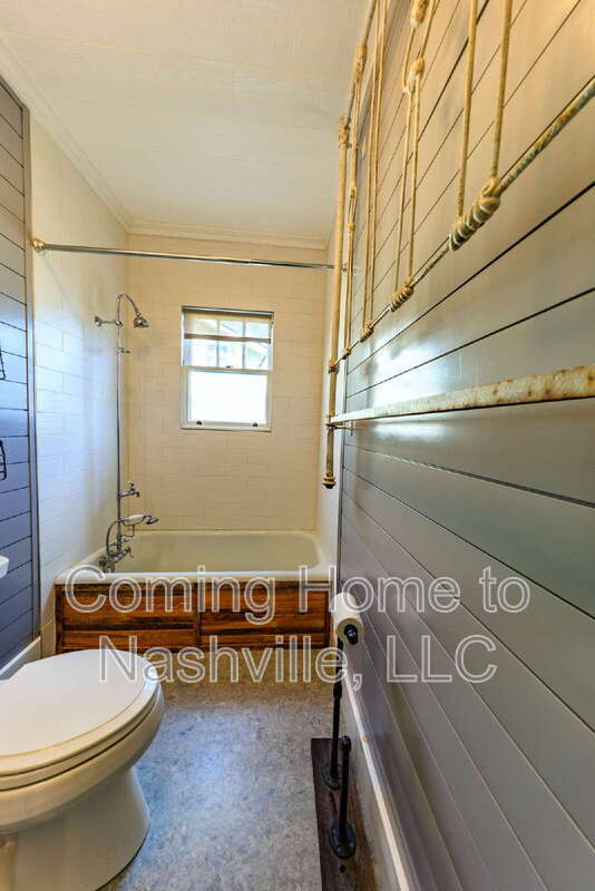 Building Photo - 1806 Russell St