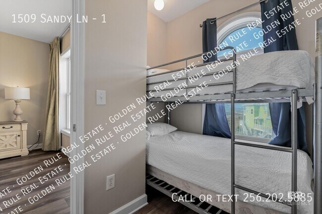 Building Photo - 1509 Sandy Ln