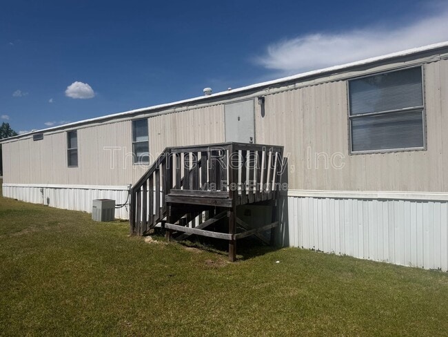 Building Photo - 164 Matts Ln