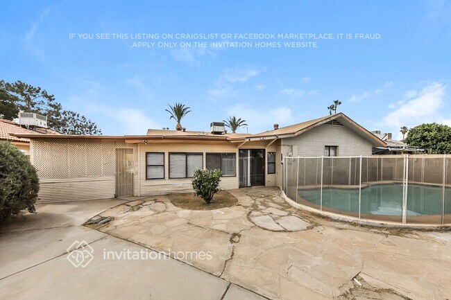 Building Photo - 3751 W Shangri-la Rd