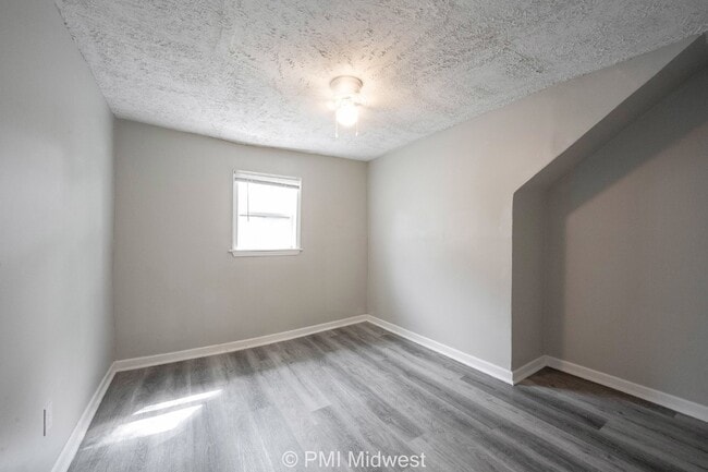 Building Photo - "Spacious 4-Bedroom Home on Orange Street with 2 Full Baths and 2260 Sq. Ft. in Indianapolis!"