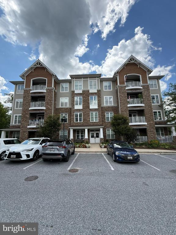 Building Photo - 17 Clay Lodge Ln