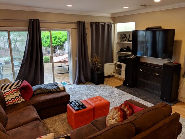 Building Photo - 858 New Mark Esplanade