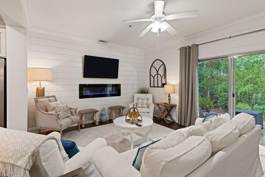 Building Photo - 504 Reserve Ln