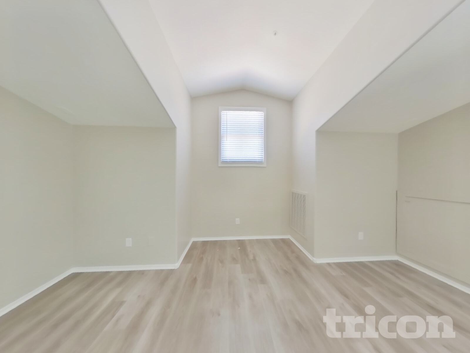 Building Photo - 1353 S Sabino Dr