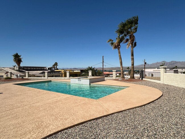 Building Photo - Available May through November 2026 Short term, Pool home, Furnished