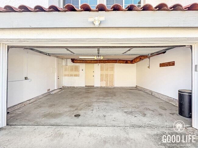 Building Photo - Spacious Rancho Peñasquitos Pool Home with Vaulted Ceilings & Swimming Pool