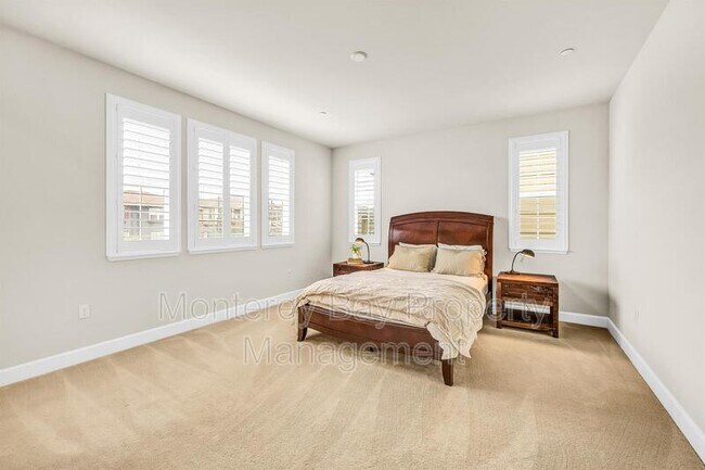 Building Photo - 228 9th St