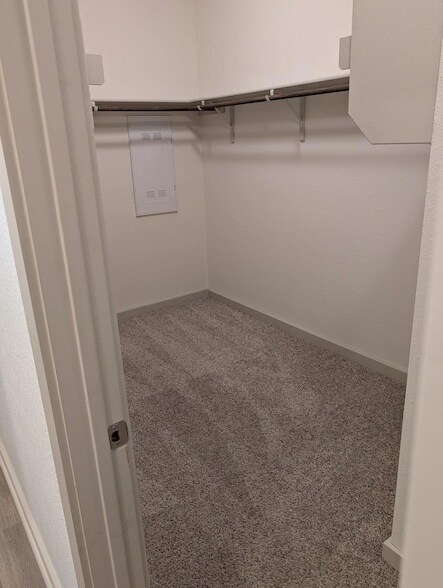 Building Photo - 7705 Jackson Graham Dr