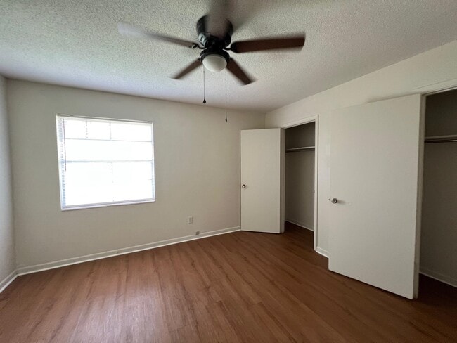 Building Photo - 411 W 5th Ave