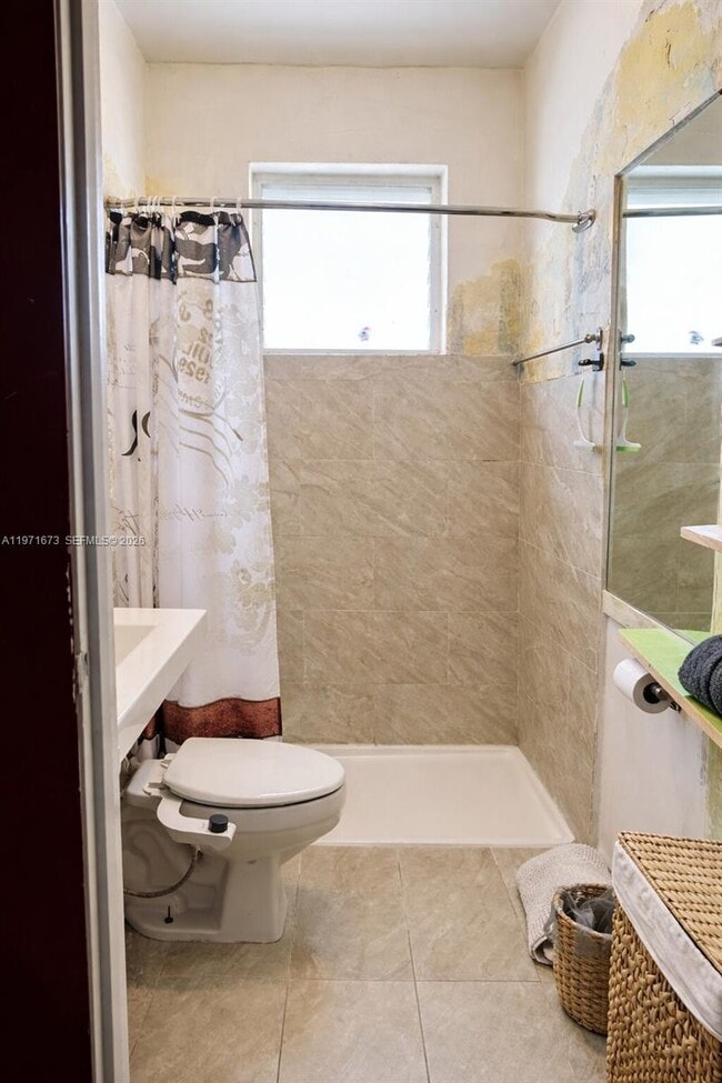 Building Photo - 428 SW 9th St