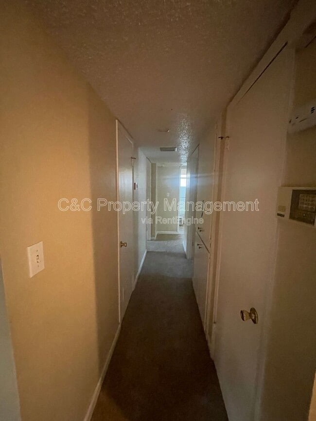 Building Photo - 3723 Wilmington Rd