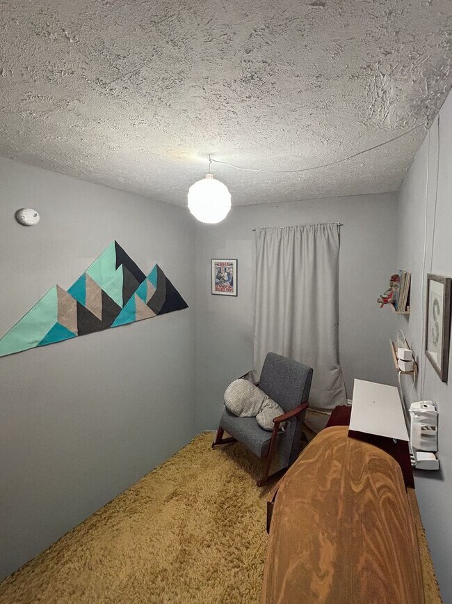 Building Photo - 62 Intervale Ave