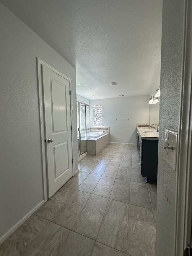 Building Photo - 27466 211th Ct SE
