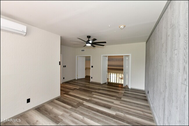 Building Photo - 5900 Mira Hermosa Dr