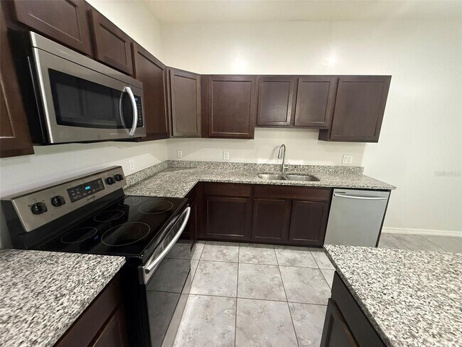 Building Photo - 24482 Zephyr Ct