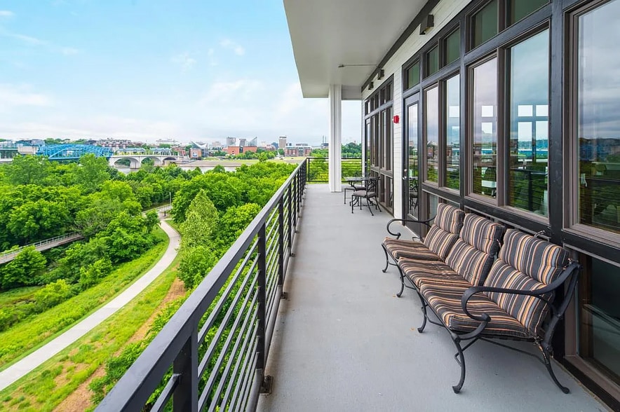 7th floor view - 200 Manufacturers Rd