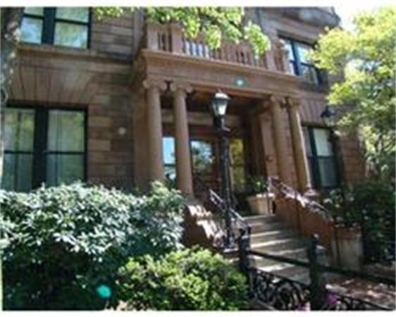 Building Photo - 411 Marlborough St