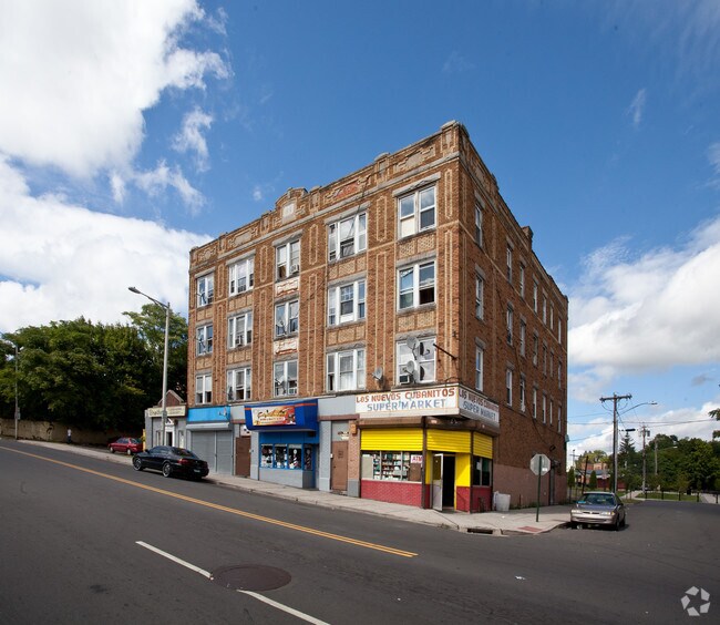 Primary Photo - 238-242 North St