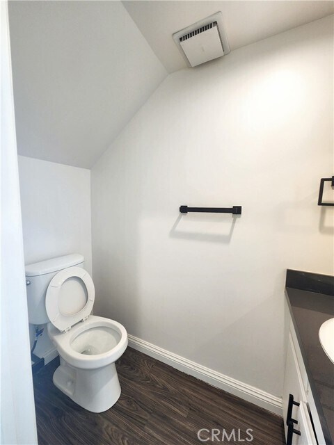 Building Photo - 120 S Francisca Ave