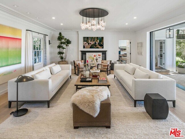 Building Photo - 657 Perugia Way