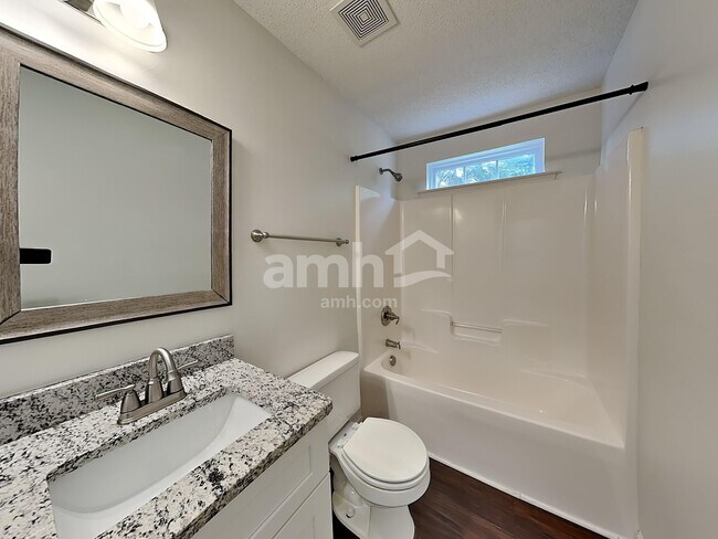 Building Photo - 2112 Coral Berry Ln