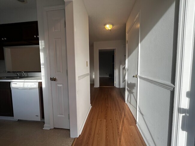 Building Photo - 2729 Blair stone Ln