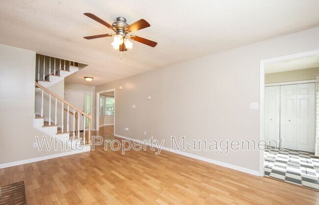 Building Photo - 3209 Silver Pond Ct