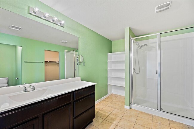Building Photo - 5916 Montrelia Dr