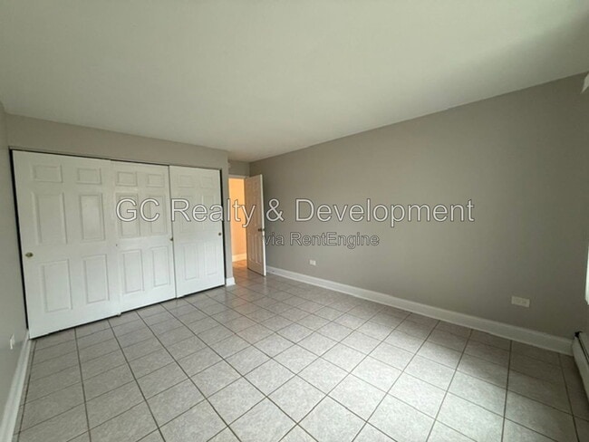 Building Photo - 2373 John Smith Dr