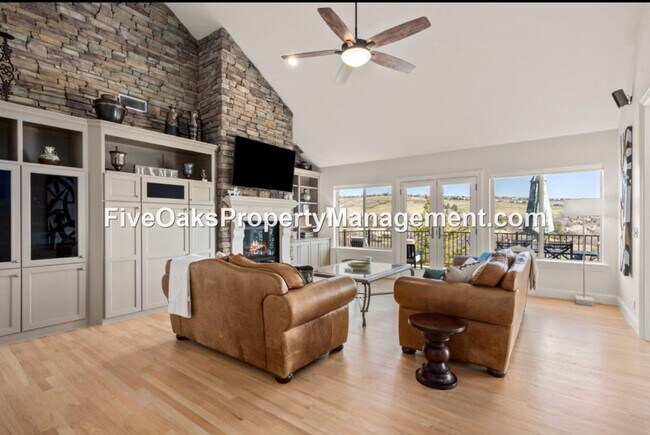 Building Photo - 5185 Mertola Dr