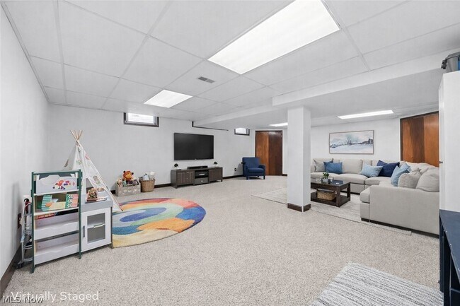 Building Photo - 13943 Walking Stick Way