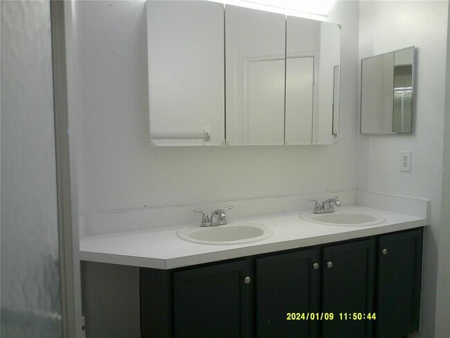 Building Photo - 2612 Walden Ct