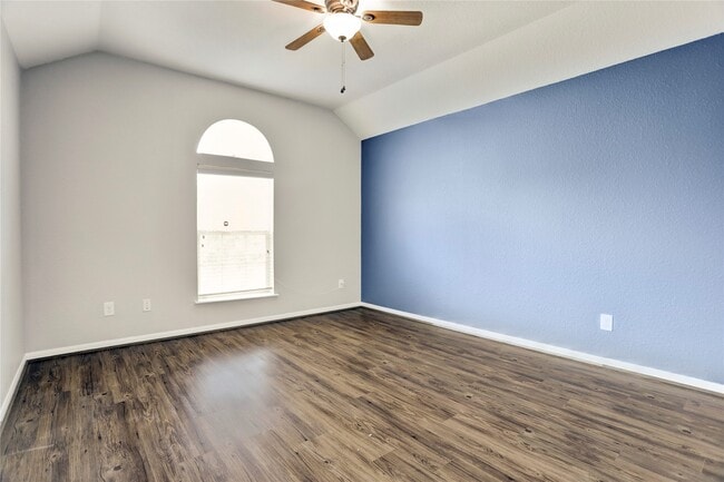 Building Photo - 6007 Pomme Bay Pass