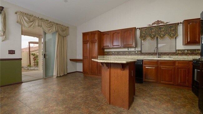 Building Photo - 7584 Splashing Rock Dr