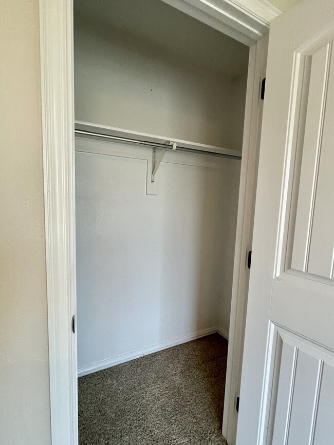 Building Photo - 4811 Mill Creek Dr