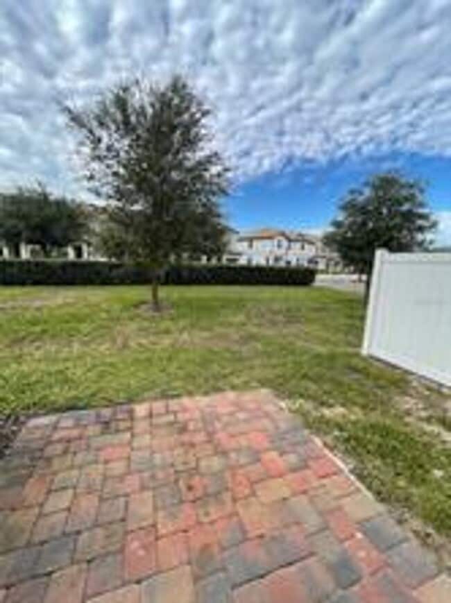 Building Photo - 1202 Payne Stewart Dr