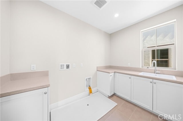 Building Photo - 130 Mossvine