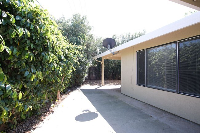 Building Photo - Cozy 3-Bedroom, 2-Bath Home in Modesto