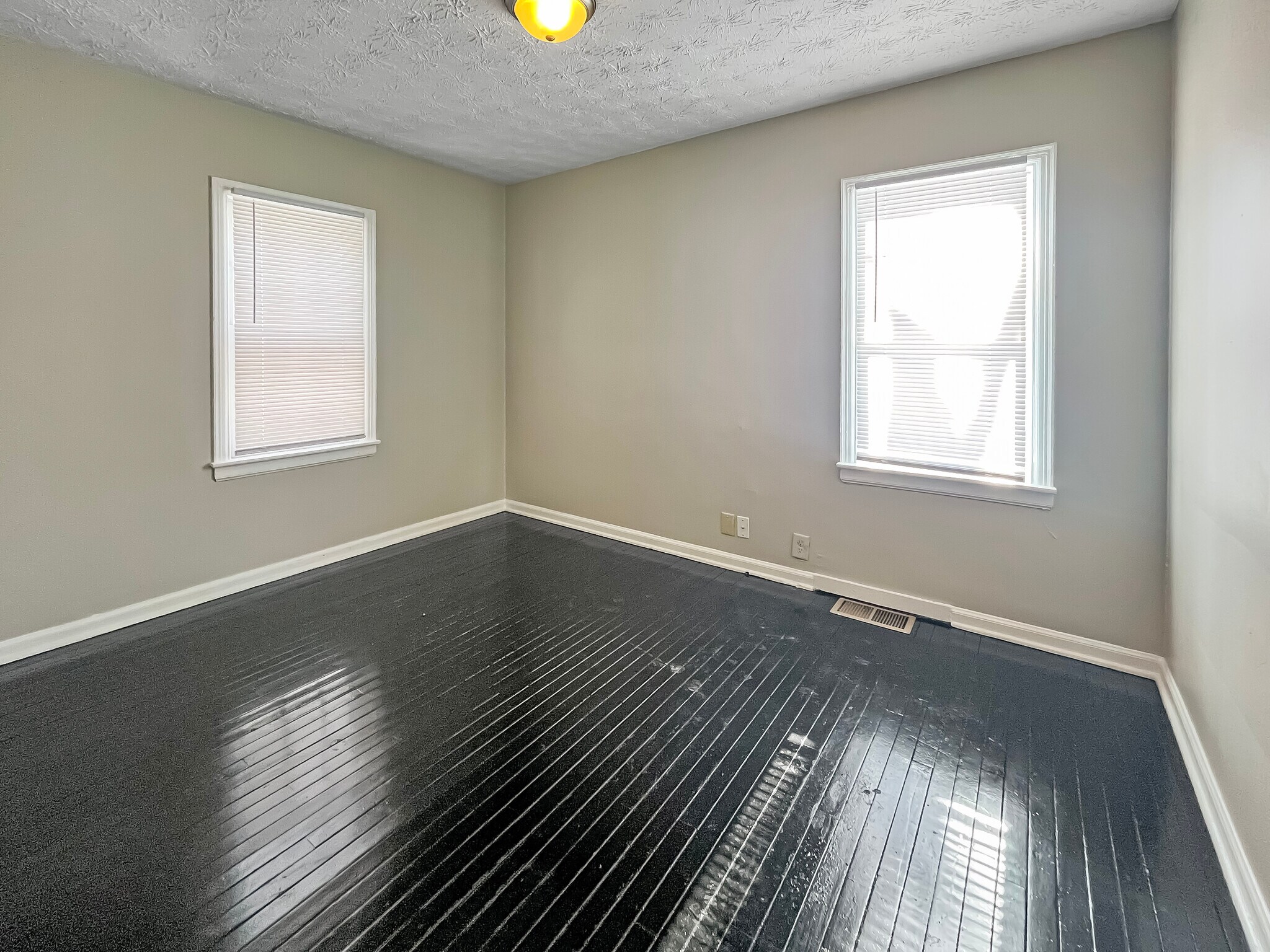 Building Photo - 1227 W 25th St