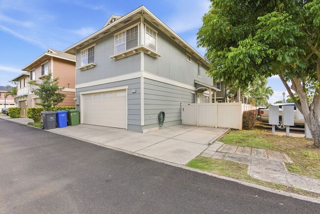 Building Photo - 91-240-552 Makalea St