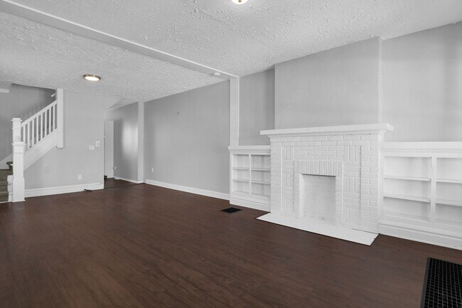 Building Photo - 816-818 Wager Street